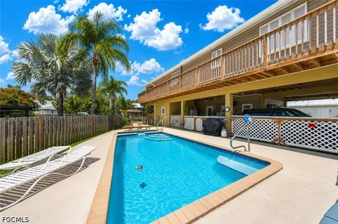 $475,000 | 13442 Caribbean Boulevard, Fort Myers, FL 33905