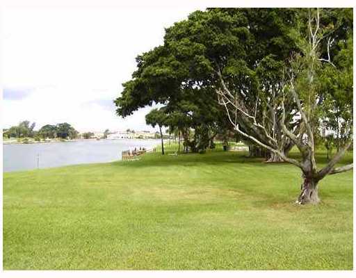 308 Golfview Road, Unit 401 North Palm Beach, FL 33408 - Photo 6 of 16 Additional Photo