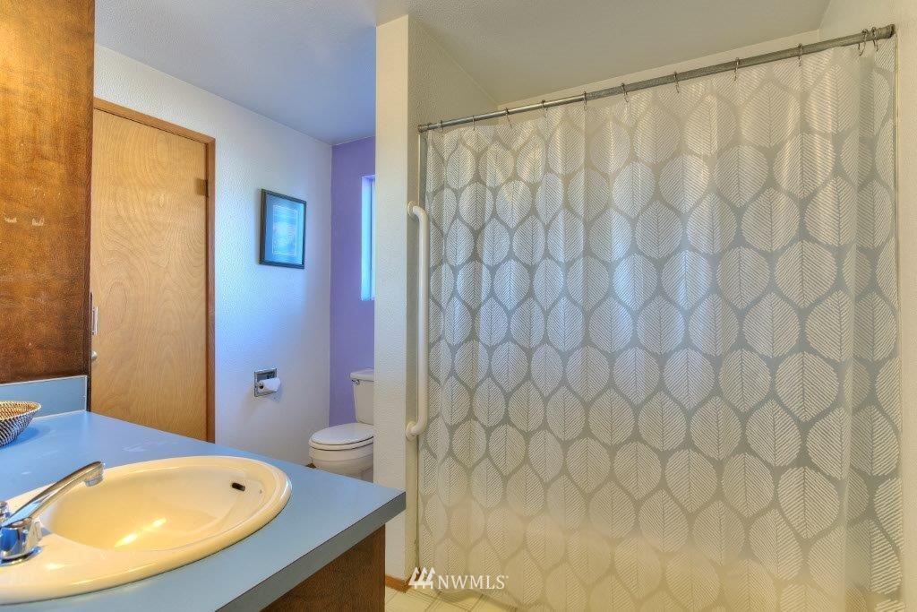 1201 North 35th Street Renton, WA 98056 - Photo 11 of 18