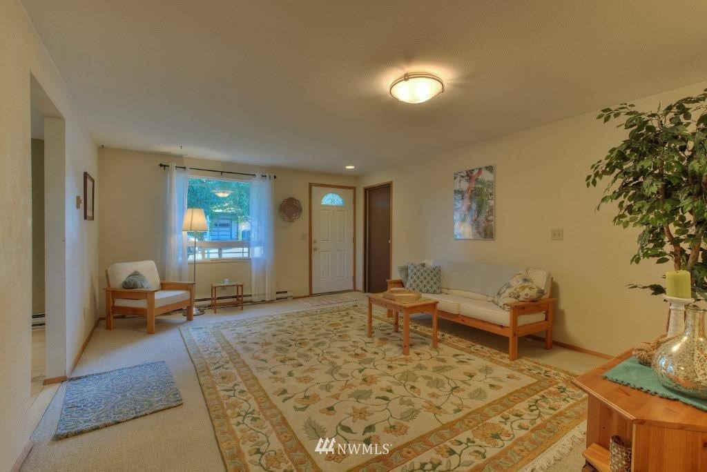 1201 North 35th Street Renton, WA 98056 - Photo 3 of 18