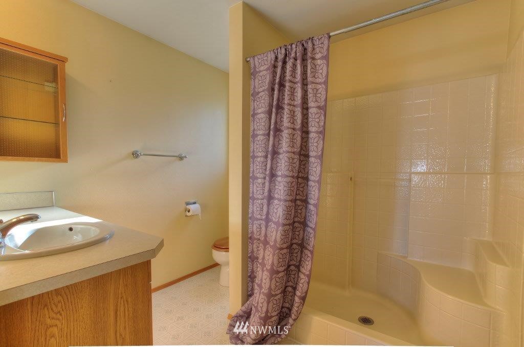 1201 North 35th Street Renton, WA 98056 - Photo 5 of 18