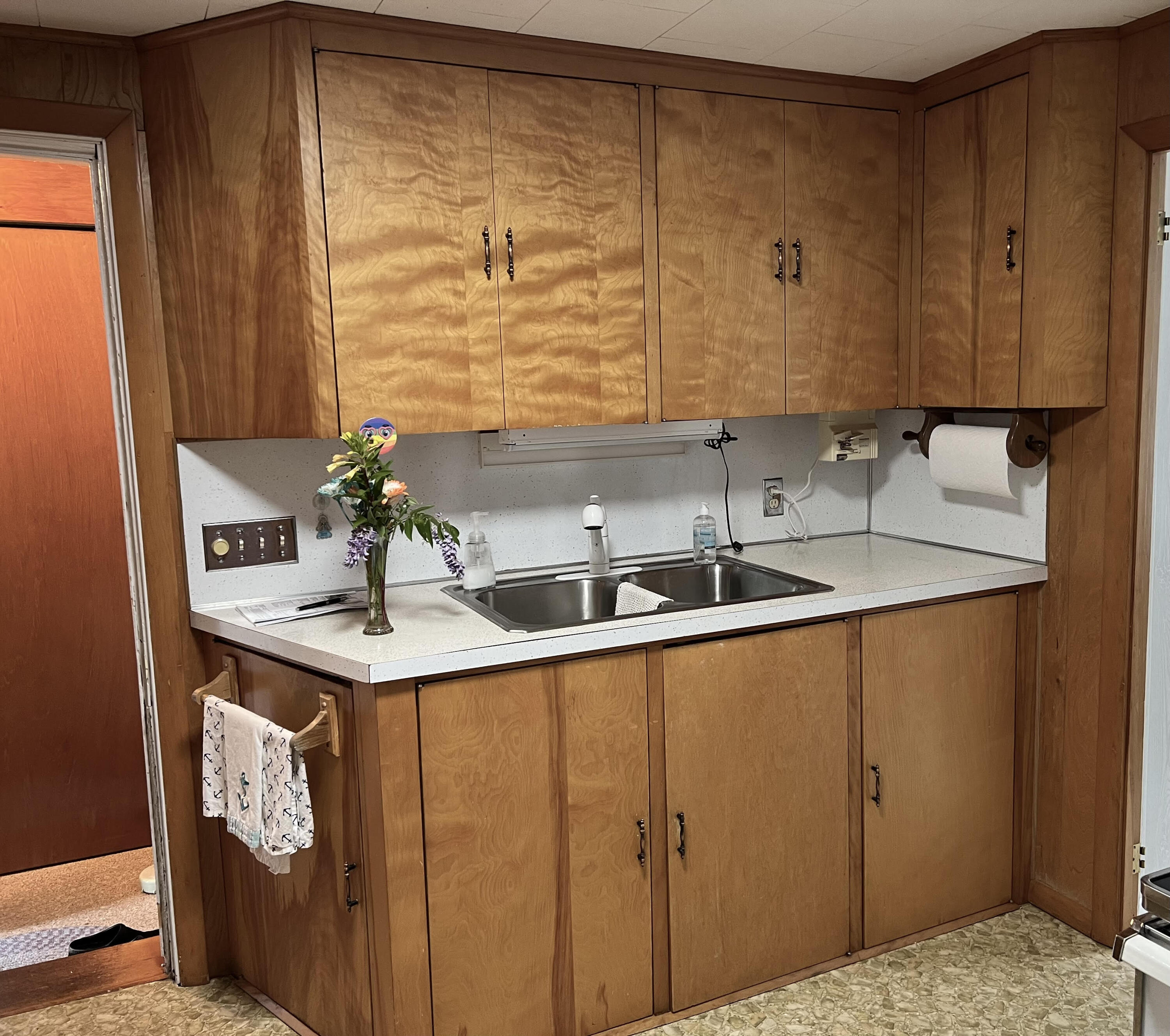 24 Shore Road Bass Harbor, ME 04653 - Photo 21 of 49 Kitchen