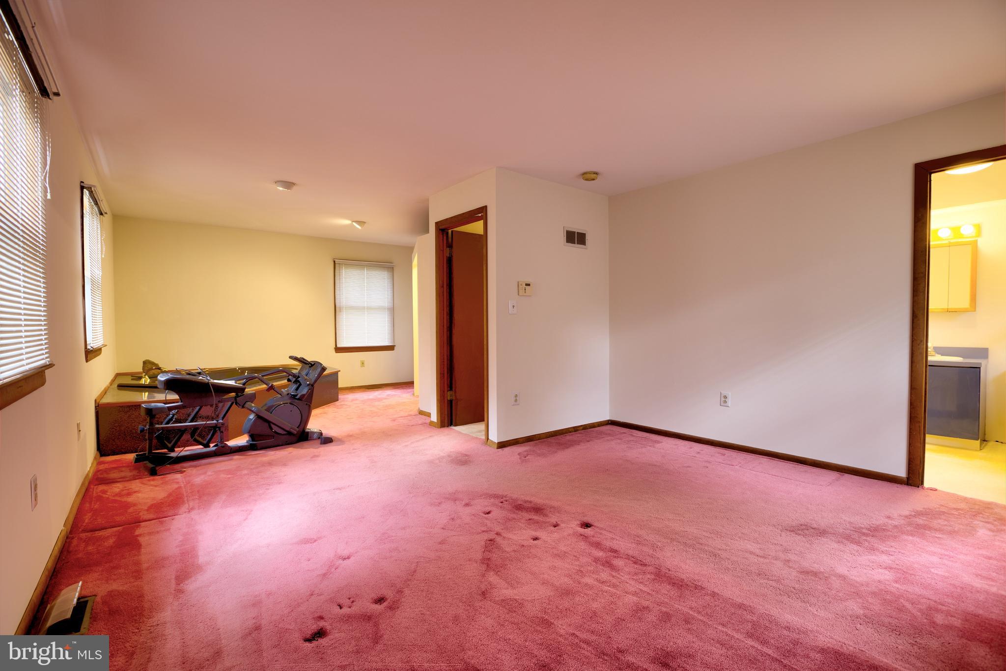 536 4th Lindenwold, NJ 08021 - Photo 9 of 20
