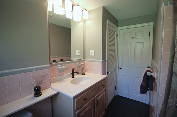 28 Brooksbie Road Bedford, MA 01730 - Photo 21 of 24 Gallery Image 21
