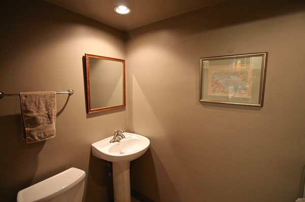 28 Brooksbie Road Bedford, MA 01730 - Photo 22 of 24 Gallery Image 22