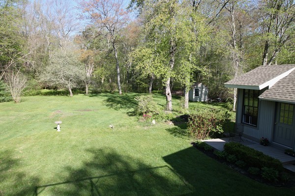 28 Brooksbie Road Bedford, MA 01730 - Photo 3 of 24 Gallery Image 3