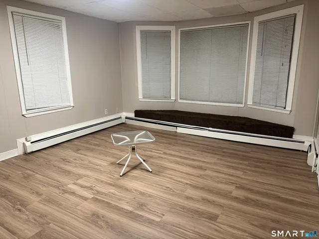 $1,250 | 645 Burnside Avenue, Unit 1A, East Hartford, CT 06108