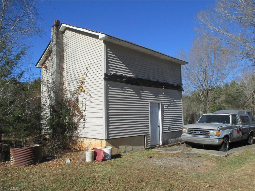 701 Berry Hill Bridge Road Ruffin, NC 27326 - Photo 11 of 48