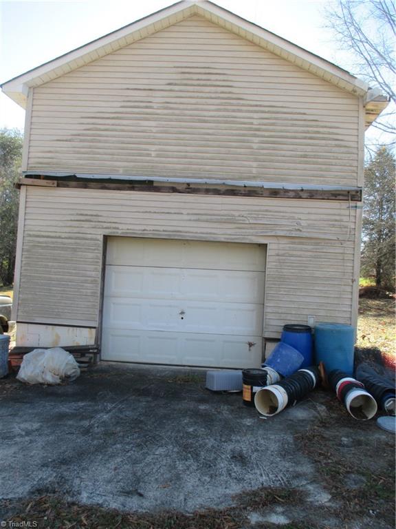 701 Berry Hill Bridge Road Ruffin, NC 27326 - Photo 8 of 48