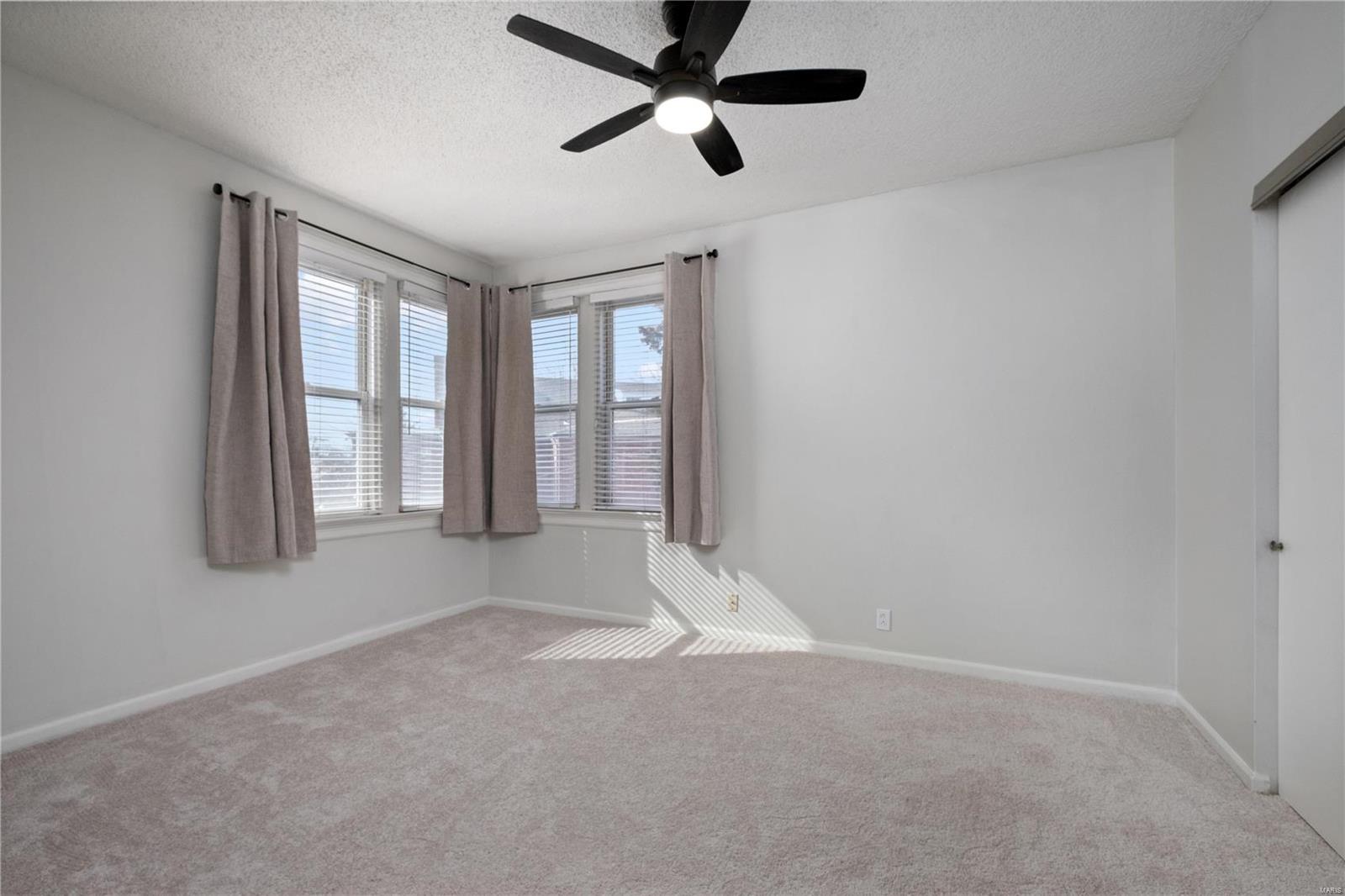 907 South Hanley Road, Unit 2 Clayton, MO 63105 - Photo 11 of 14 Gallery Image 11