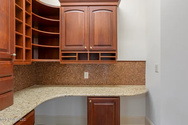 $635,000 | 124 Dumaine Place, Madison, MS 39110
