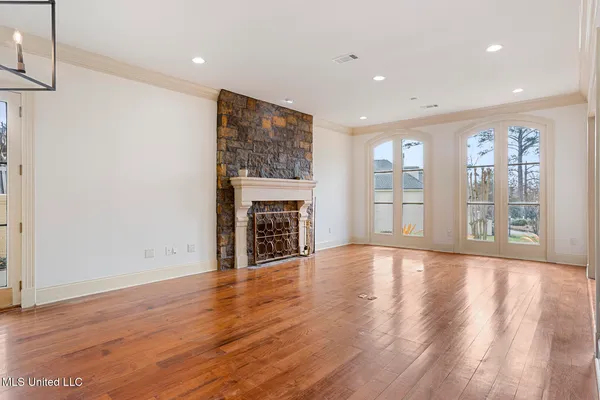 $635,000 | 124 Dumaine Place, Madison, MS 39110