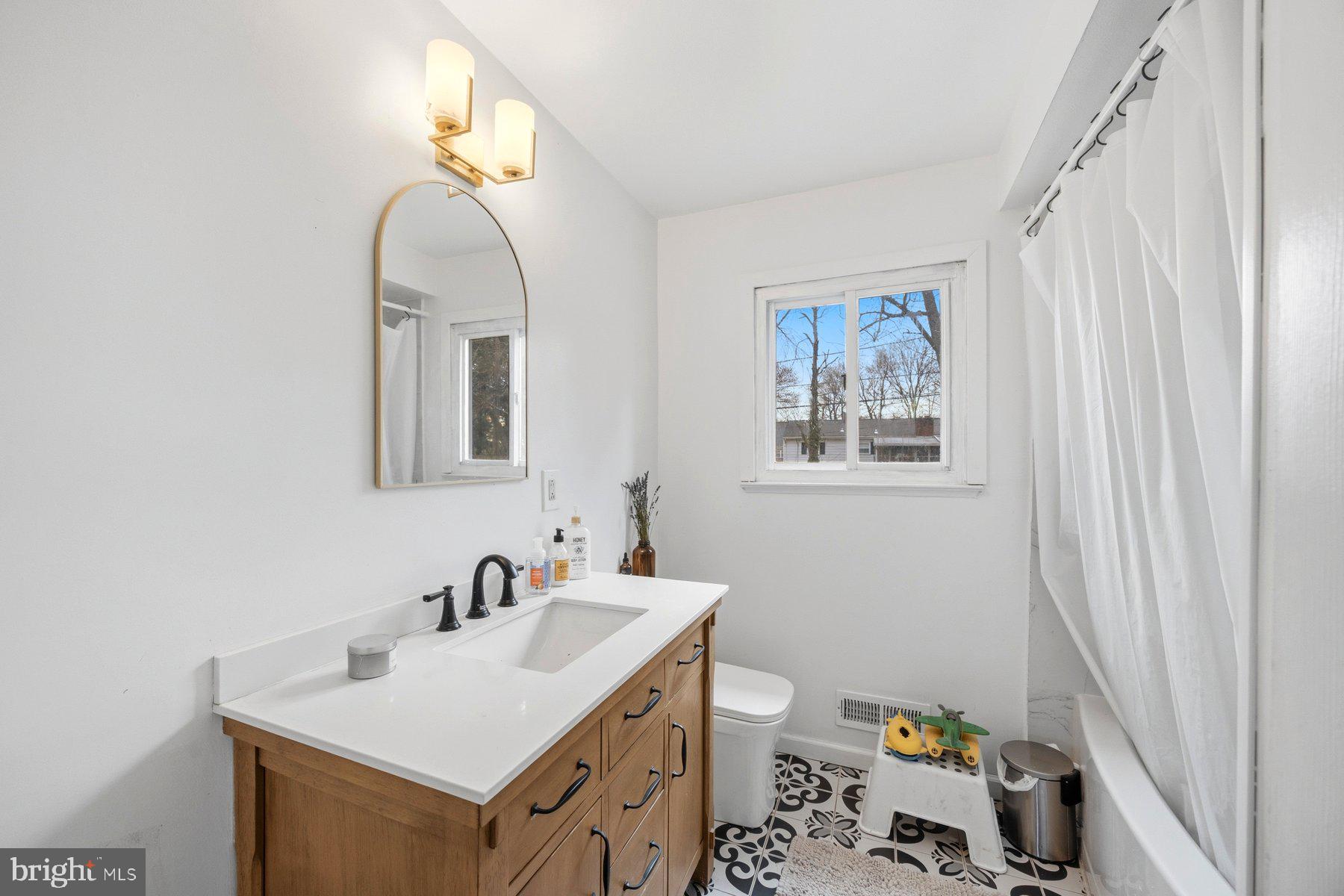 1204 Canberwell Road Baltimore, MD 21228 - Photo 19 of 32