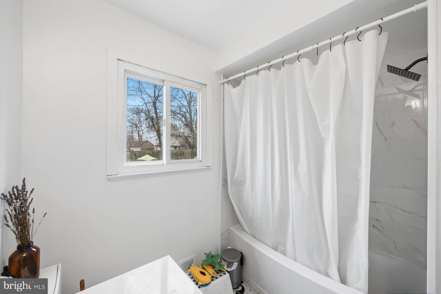 1204 Canberwell Road Baltimore, MD 21228 - Photo 20 of 32