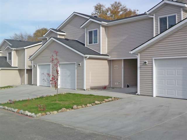417 South Skipworth Road, Unit 102 Spokane Valley, WA 99206 - Photo 1 of 5