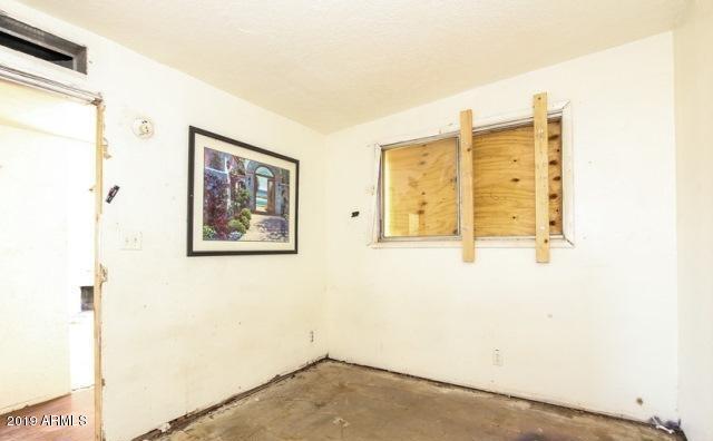 2737 East Beardsley Road Phoenix, AZ 85050 - Photo 11 of 17 20180531144109695059000000-o - Copy
