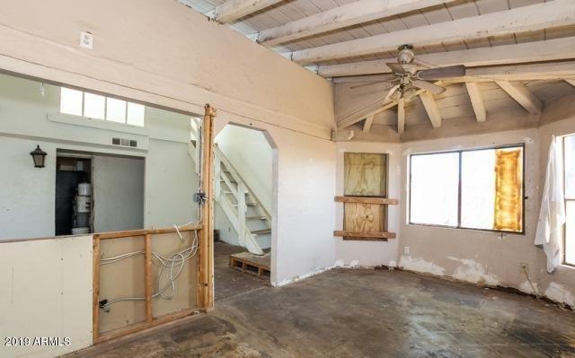 2737 East Beardsley Road Phoenix, AZ 85050 - Photo 8 of 17 20180531144105782554000000-o