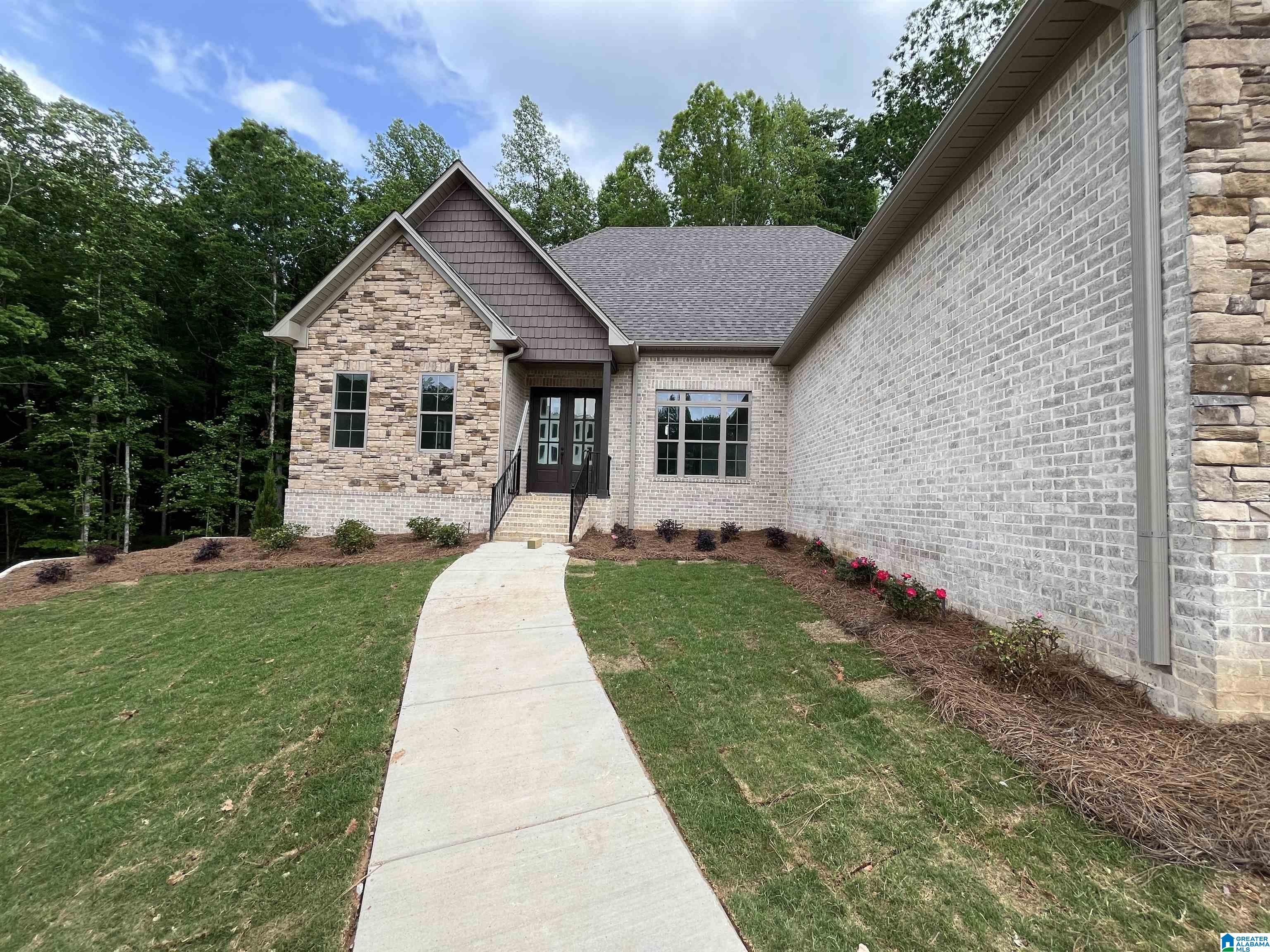 2112 Grey Oaks Terrace Pelham, AL 35124 - Photo 3 of 20