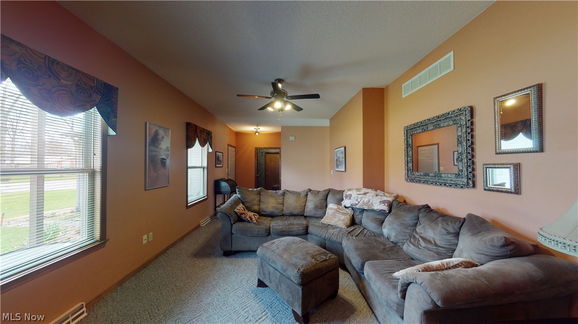 1892 South Meridian Road Youngstown, OH 44511 - Photo 9 of 30 Gallery Image 9