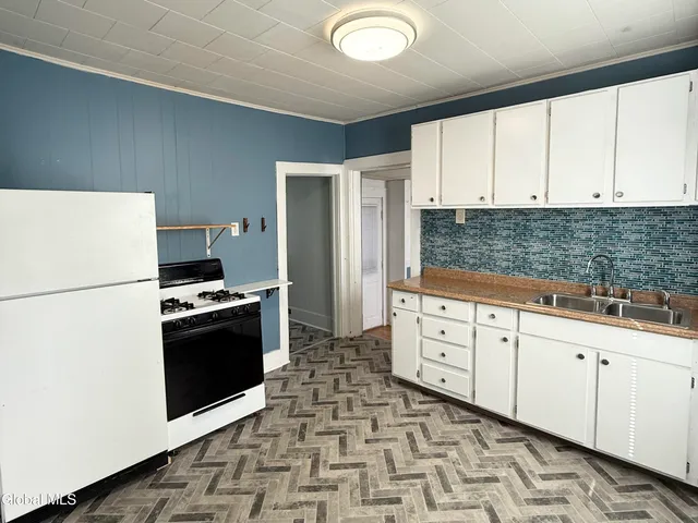 $1,200 | 7 Micklas Street, Unit 2, Mechanicville, NY 12118