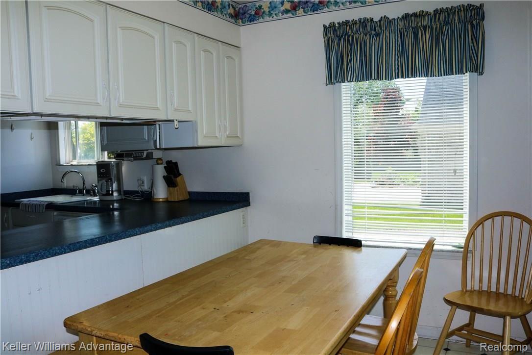 20105 Farmington Road Livonia, MI 48152 - Photo 21 of 61 F19.jpg