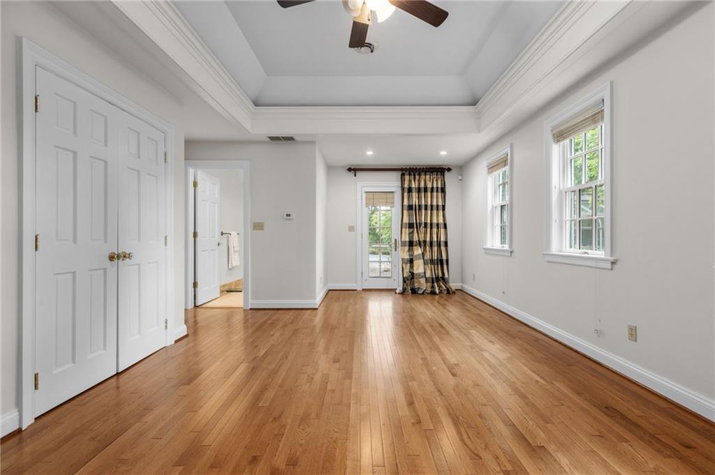 169 Country Club Road Sewickley, PA 15143 - Photo 8 of 39 1st Floor bedroom with full bathroom