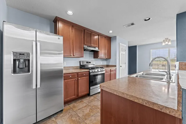 $272,000 | 18714 Walden Glen Circle, Humble, TX 77346