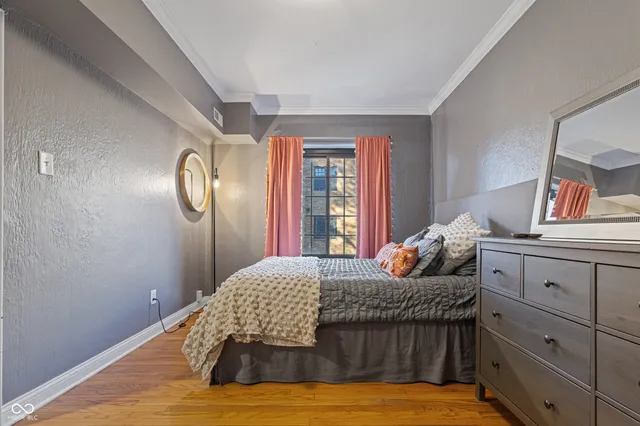 $194,900 | 5347 North College Avenue, Unit 202, Indianapolis, IN 46220