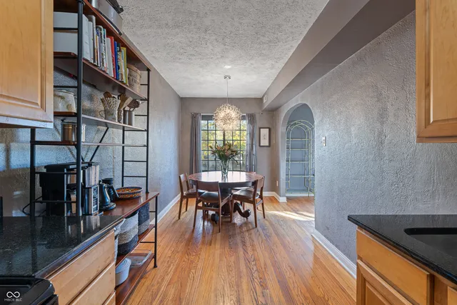 $194,900 | 5347 North College Avenue, Unit 202, Indianapolis, IN 46220