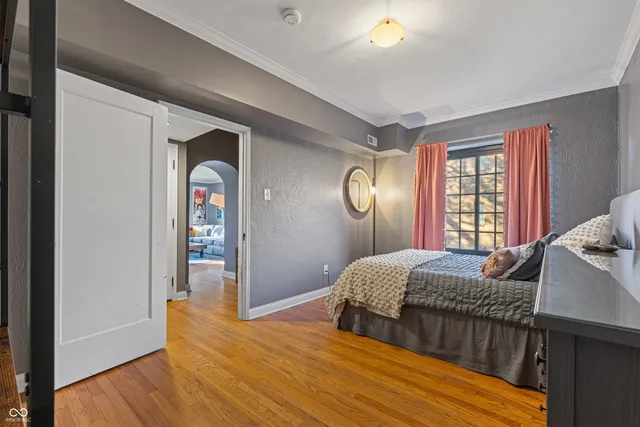 $194,900 | 5347 North College Avenue, Unit 202, Indianapolis, IN 46220