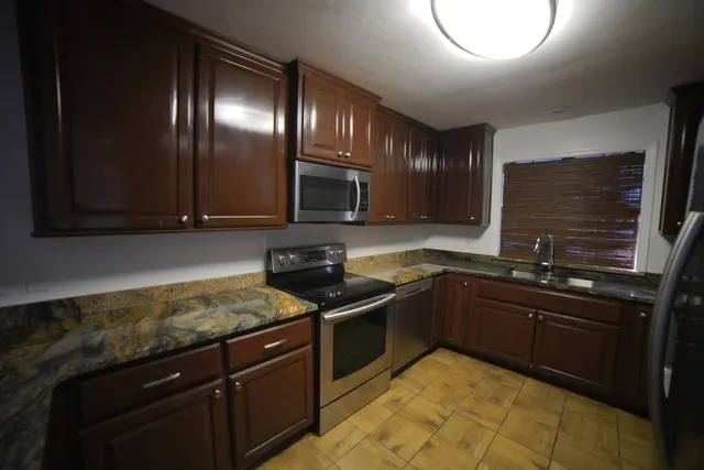 $2,500 | 3384 Barrow Hill Trail, Tallahassee, FL 32312