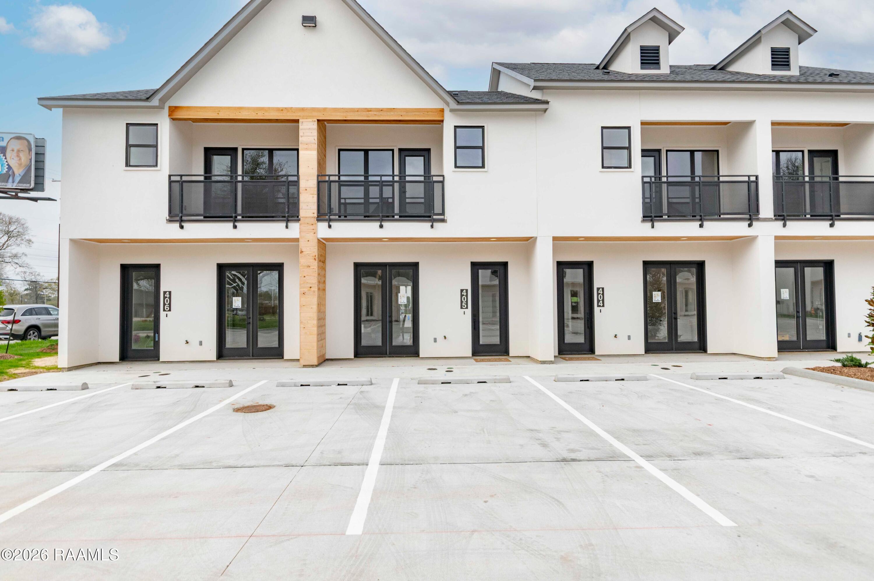 1510 Kaliste Saloom Road, Unit 402 Lafayette, LA 70508 - Photo 1 of 18 1510 #405 & 406 front