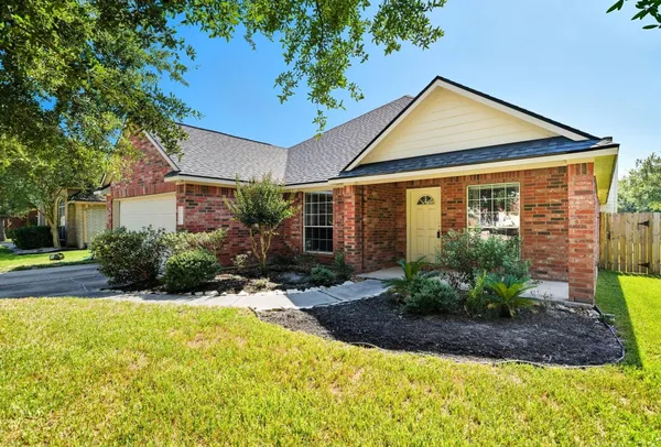 $2,700 | 25707 Crisp Spring Lane, Spring, TX 77373
