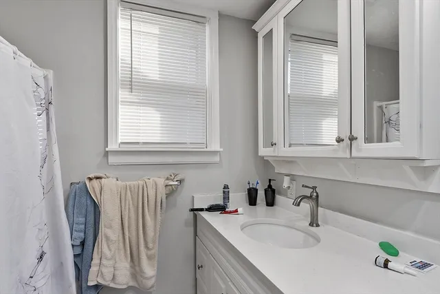 $849,900 | 12 Windsor Street, Worcester, MA 01605