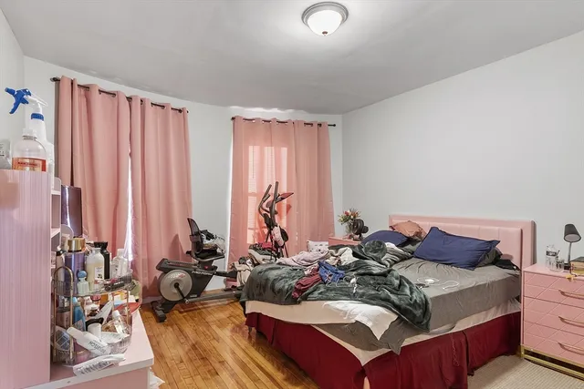 $849,900 | 12 Windsor Street, Worcester, MA 01605