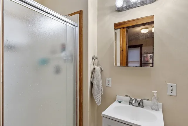 $849,900 | 12 Windsor Street, Worcester, MA 01605