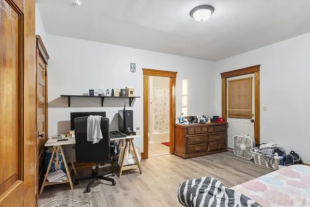 $849,900 | 12 Windsor Street, Worcester, MA 01605