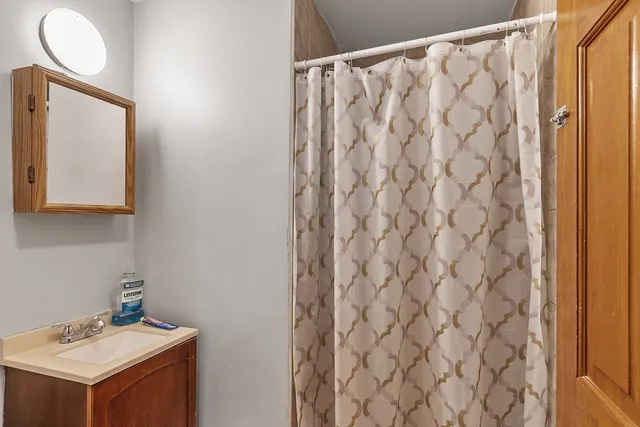 $849,900 | 12 Windsor Street, Worcester, MA 01605