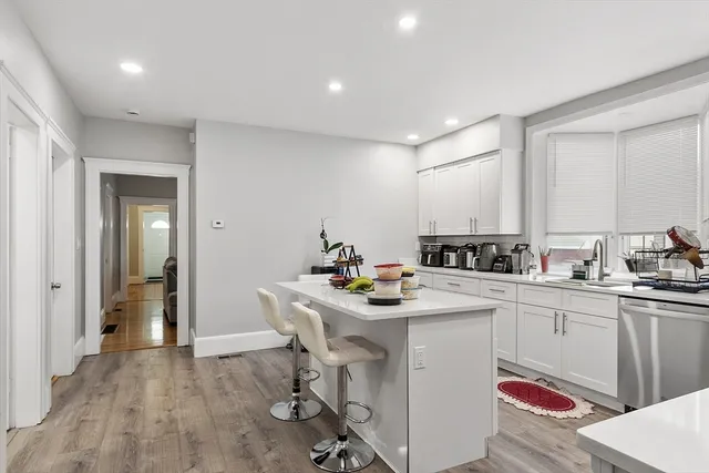 $849,900 | 12 Windsor Street, Worcester, MA 01605