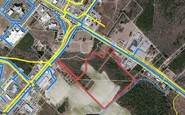 a view of a tennis court