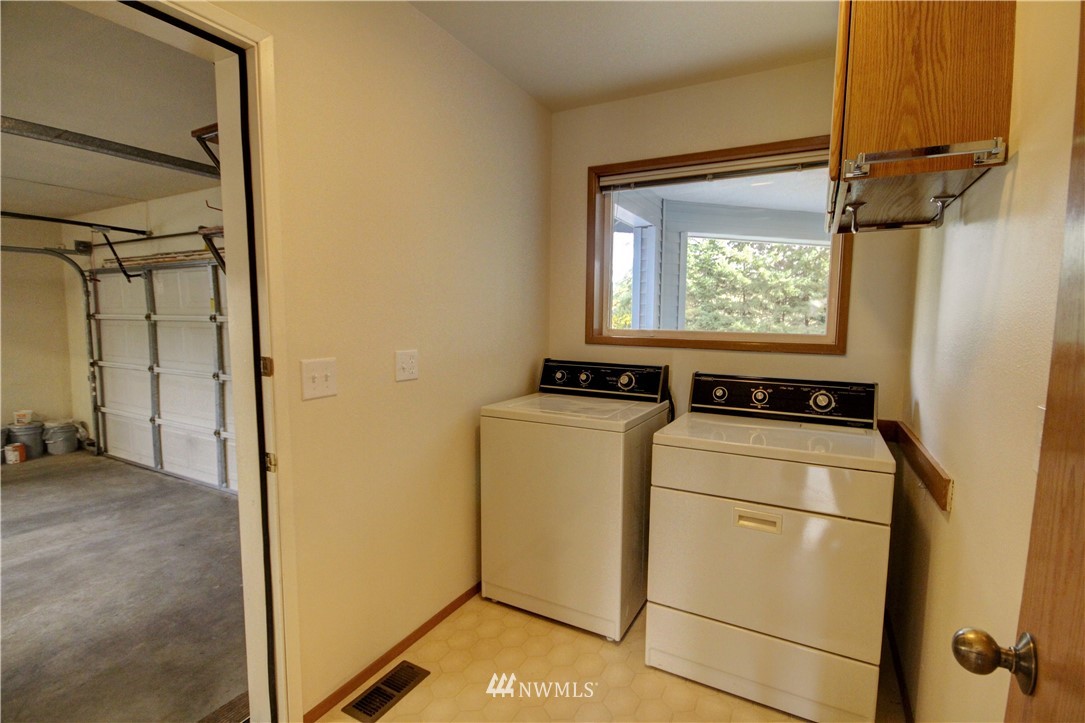1929 Governor Road Bellingham, WA 98229 - Photo 15 of 25 Gallery Image 15