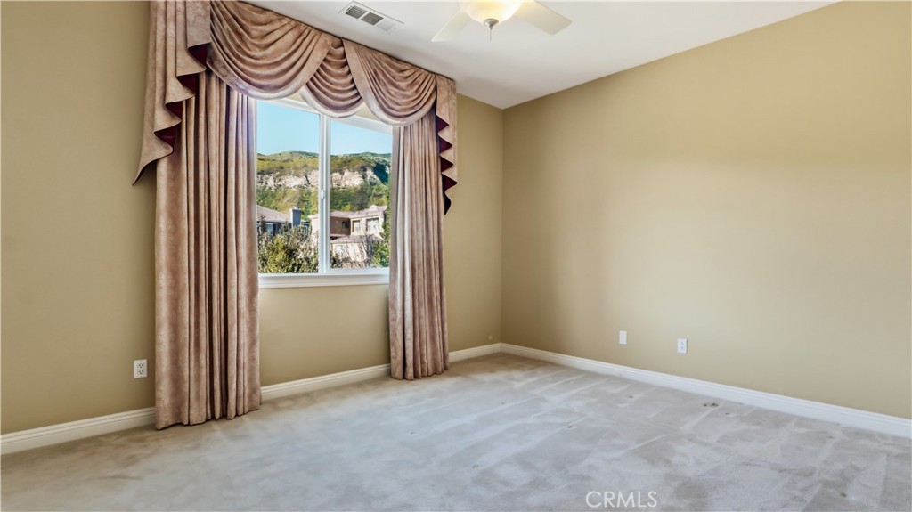 18549 Clydesdale Road Granada Hills, CA 91344 - Photo 43 of 56