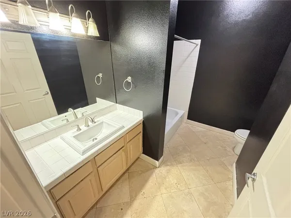 $1,295 | 5250 South Rainbow Boulevard, Unit 2050, Las Vegas, NV 89118