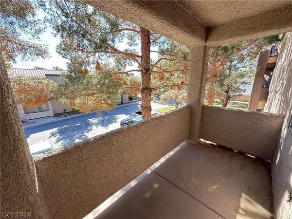 $1,295 | 5250 South Rainbow Boulevard, Unit 2050, Las Vegas, NV 89118