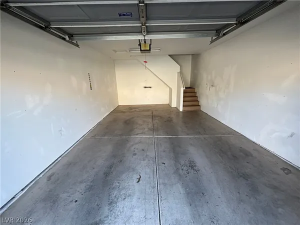 $1,295 | 5250 South Rainbow Boulevard, Unit 2050, Las Vegas, NV 89118