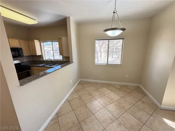 $1,295 | 5250 South Rainbow Boulevard, Unit 2050, Las Vegas, NV 89118