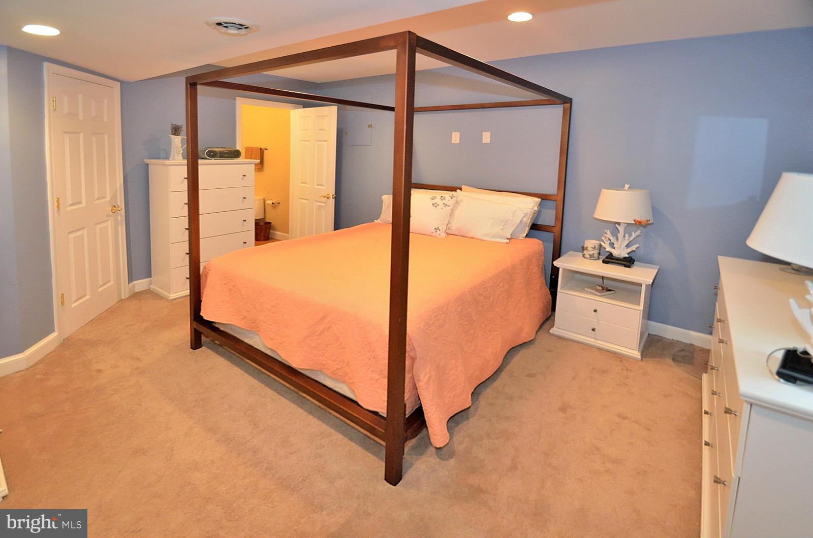 6315 Buffalo Ridge Road Falls Church, VA 22044 - Photo 25 of 29 Bedroom