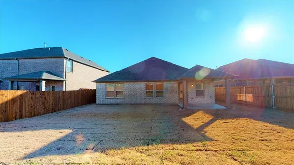 $2,550 | 2404 Chapel Oaks Drive, McKinney, TX 75071