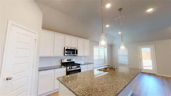 $2,550 | 2404 Chapel Oaks Drive, McKinney, TX 75071