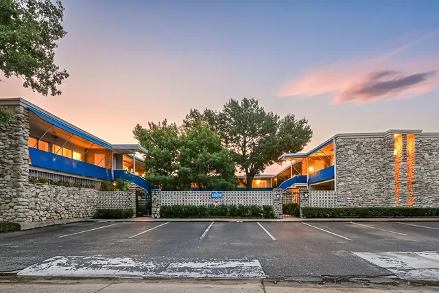 $99,500 | 3271 Sul Ross Street, Unit 8, Houston, TX 77098